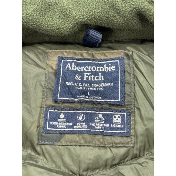 Abercrombie & Fitch Camo Puffer Jacket M Water & Wind Resistant Down Insulated G - Picture 4 of 14